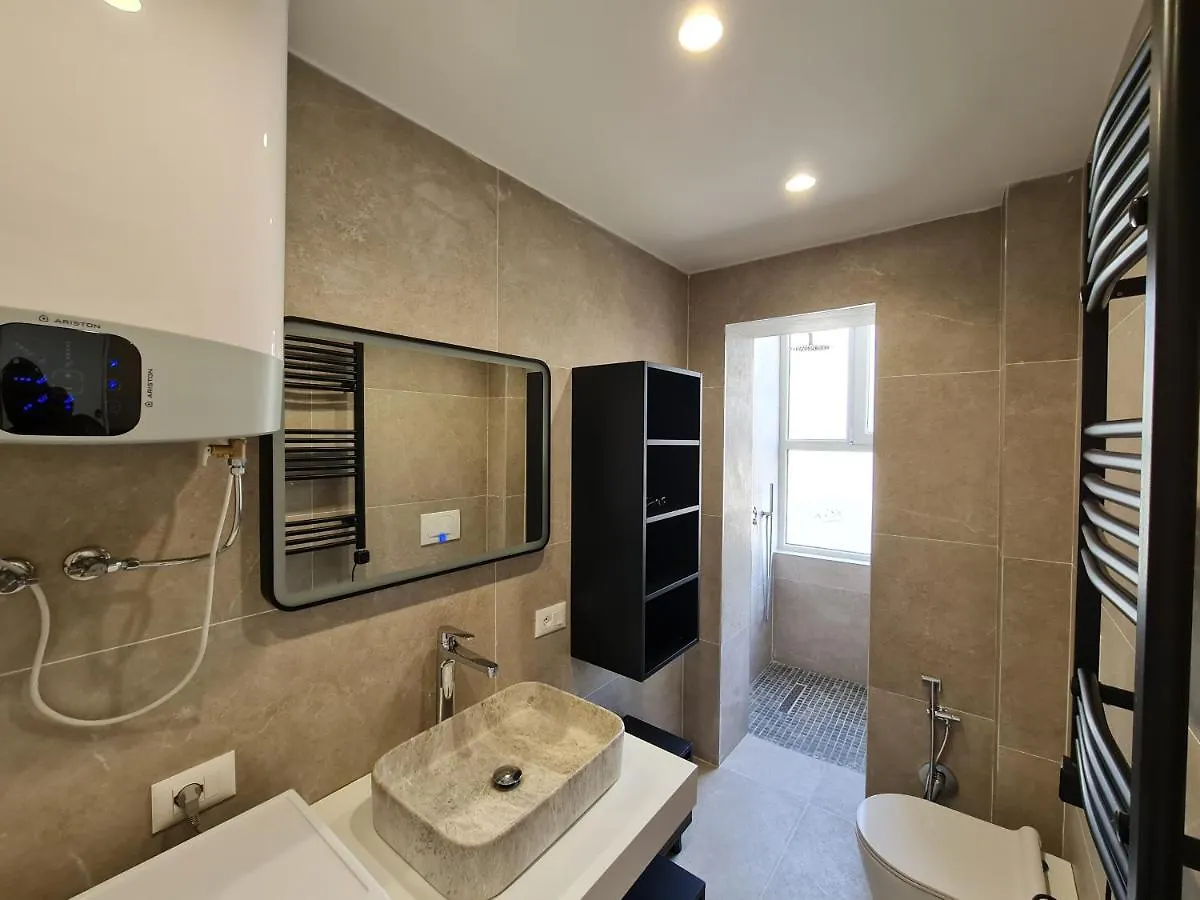 Adore - Modern Studio Tirana